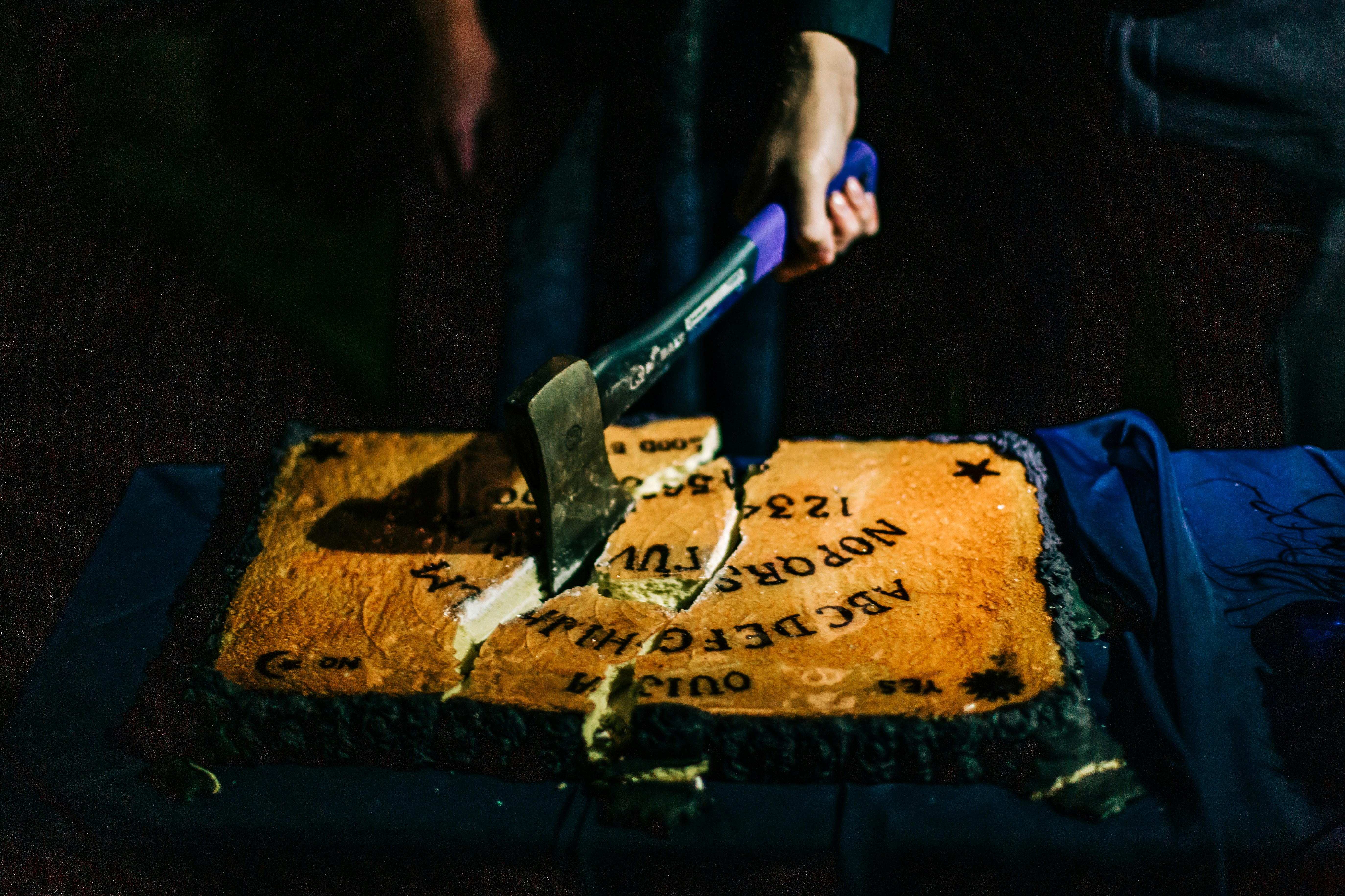 Essential Guide to Selecting Materials for Durable Axe Throwing Targets