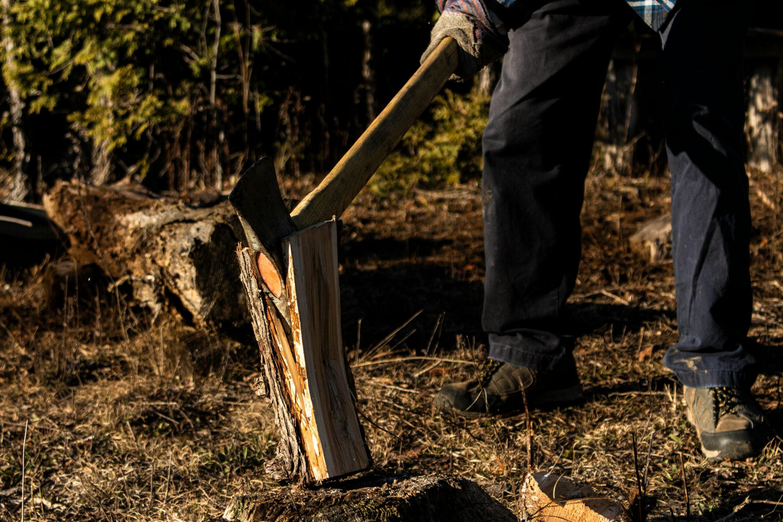 Rural Axe Throwing Retreats: A Serene Getaway Experience Unveiled