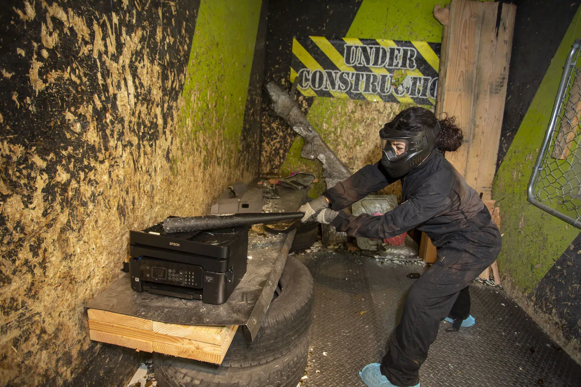 Unleash Team Bonding Through Engaging Rage Room Sessions